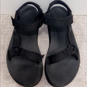 Black Platform Tevas
